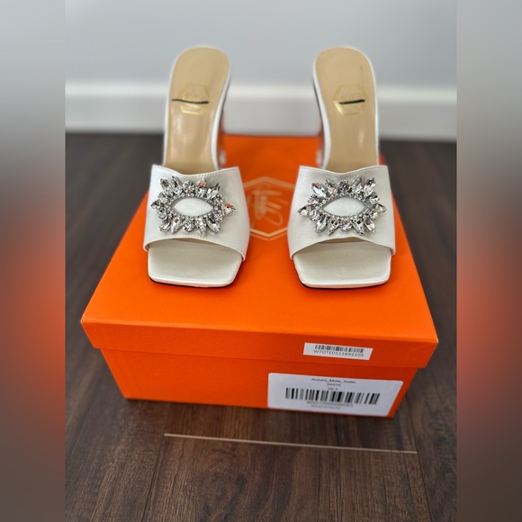 NALEBE BY AMINA MEANS SATIN AURUM MULES - Picture 3 of 16